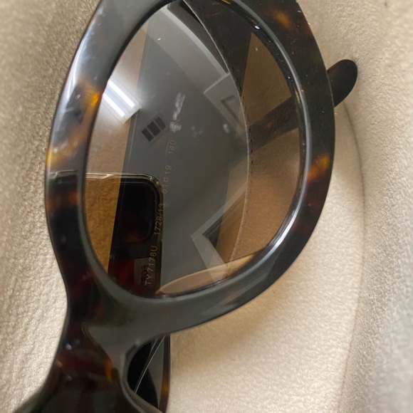 Tory Burch Kira Cat Eye Sunglasses - Tortoise - Picture 7 of 7